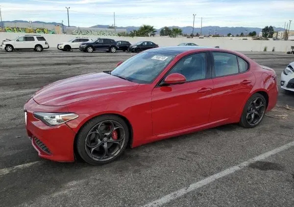 serock Alfa Romeo Giulia cena 44900 przebieg: 75000, rok produkcji 2018 z Serock